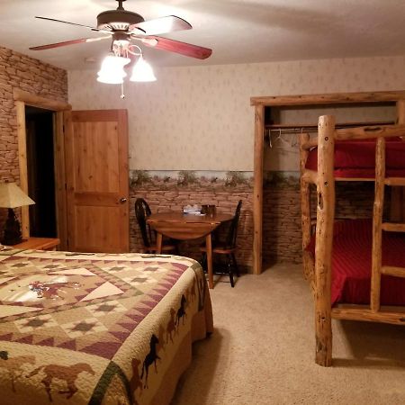 Sunlit Oasis Bed & Breakfast Notom Dış mekan fotoğraf